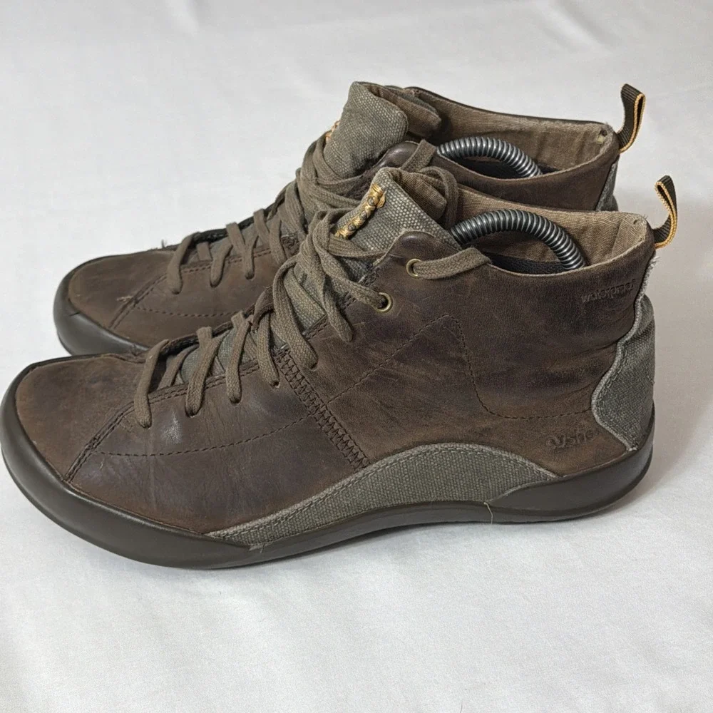 Cushe‎ Hood WP Chukka Boots Shoes Men's 9 Dark Brown Leather Lace Up Waterproof